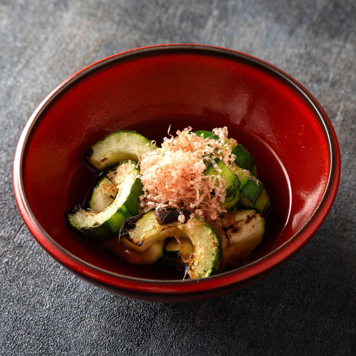【分量がちょうど良い】オーダーしやすいお手軽小鉢が充実 | 全席個室 和食や あたらよ 新宿東口駅前店